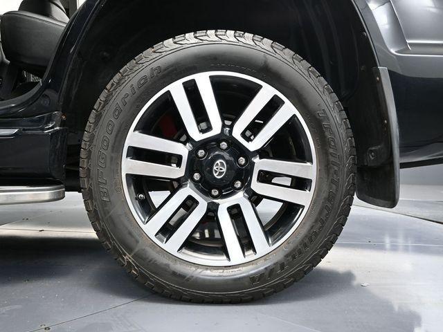 2018 Midnight Black Metallic Toyota 4Runner