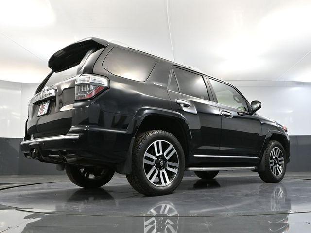2018 Midnight Black Metallic Toyota 4Runner