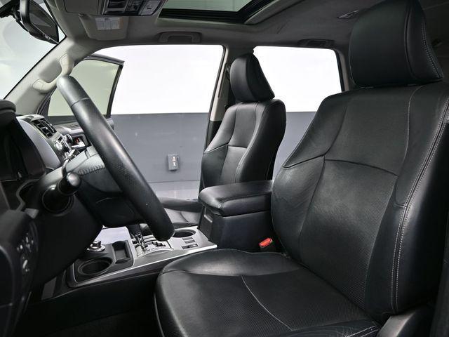 2018 Midnight Black Metallic Toyota 4Runner