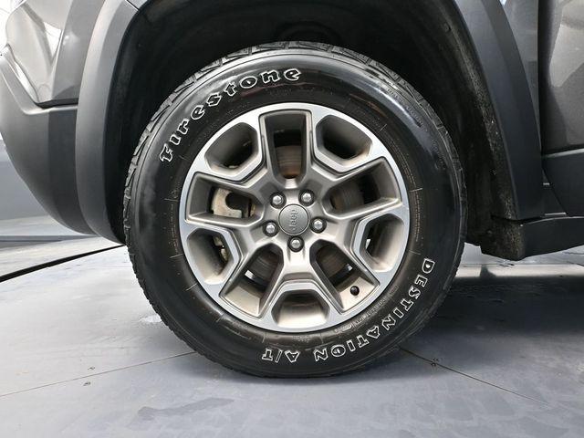 used 2022 Jeep Cherokee car, priced at $19,893