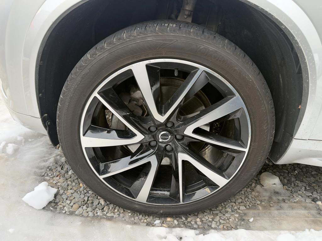 used 2021 Volvo XC90 car, priced at $29,105