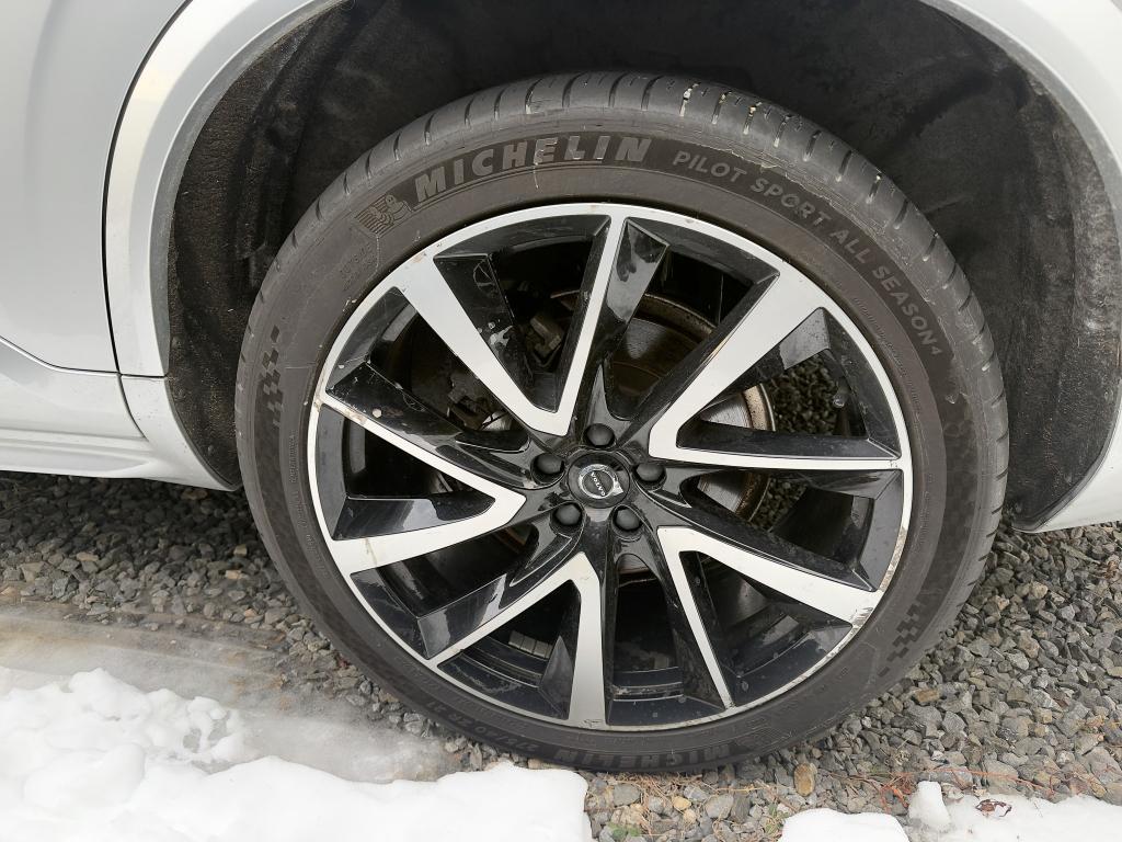 used 2021 Volvo XC90 car, priced at $29,105