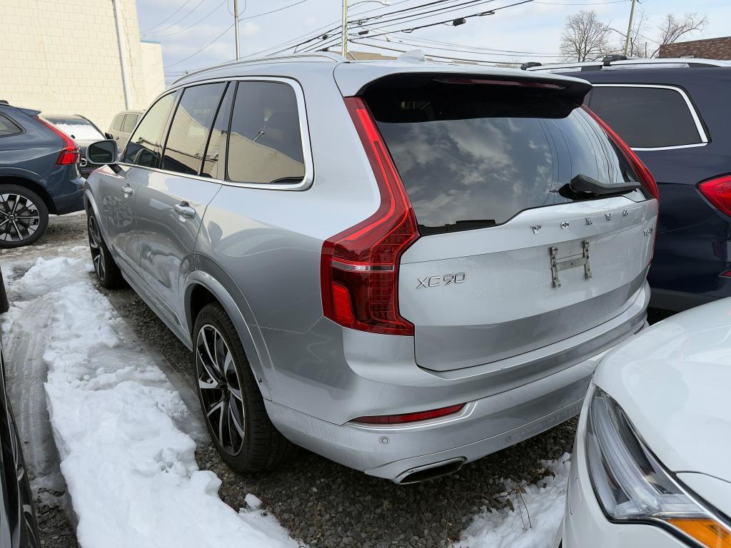 used 2021 Volvo XC90 car, priced at $29,105