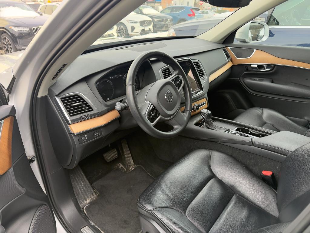 used 2021 Volvo XC90 car, priced at $29,105