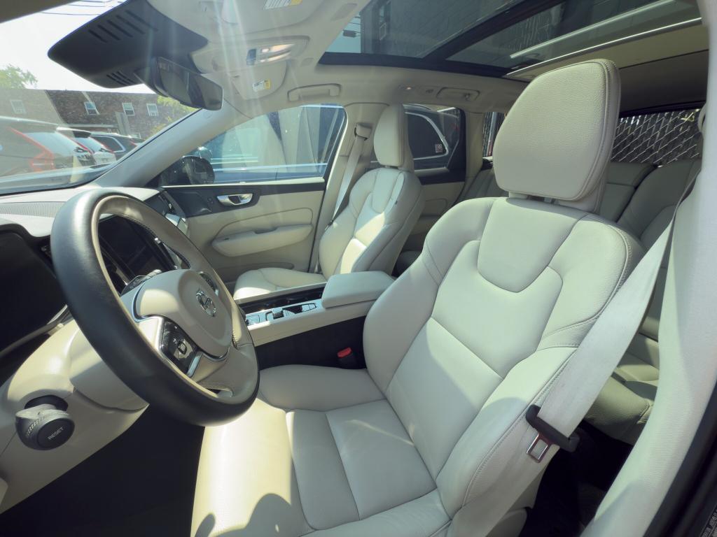 used 2024 Volvo XC60 Recharge Plug-In Hybrid car, priced at $42,944