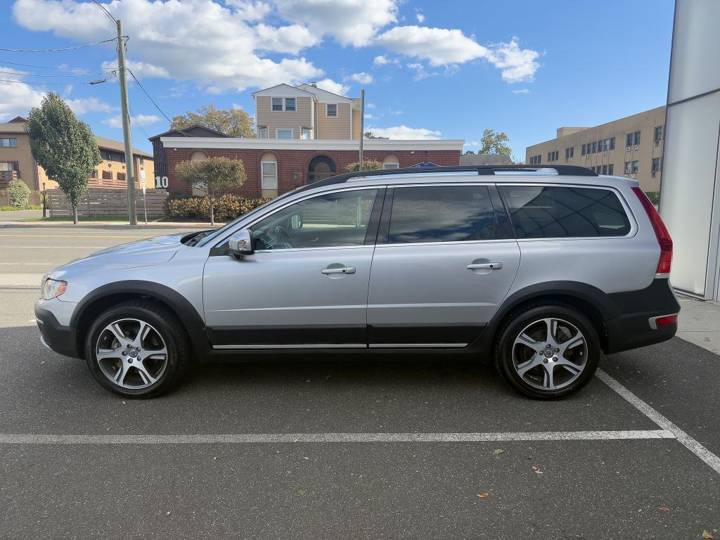 used 2015 Volvo XC70 car, priced at $22,734