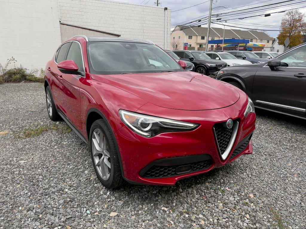used 2018 Alfa Romeo Stelvio car, priced at $16,069