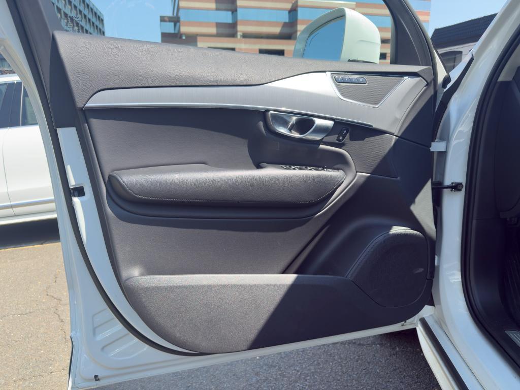 used 2023 Volvo XC90 car, priced at $35,855