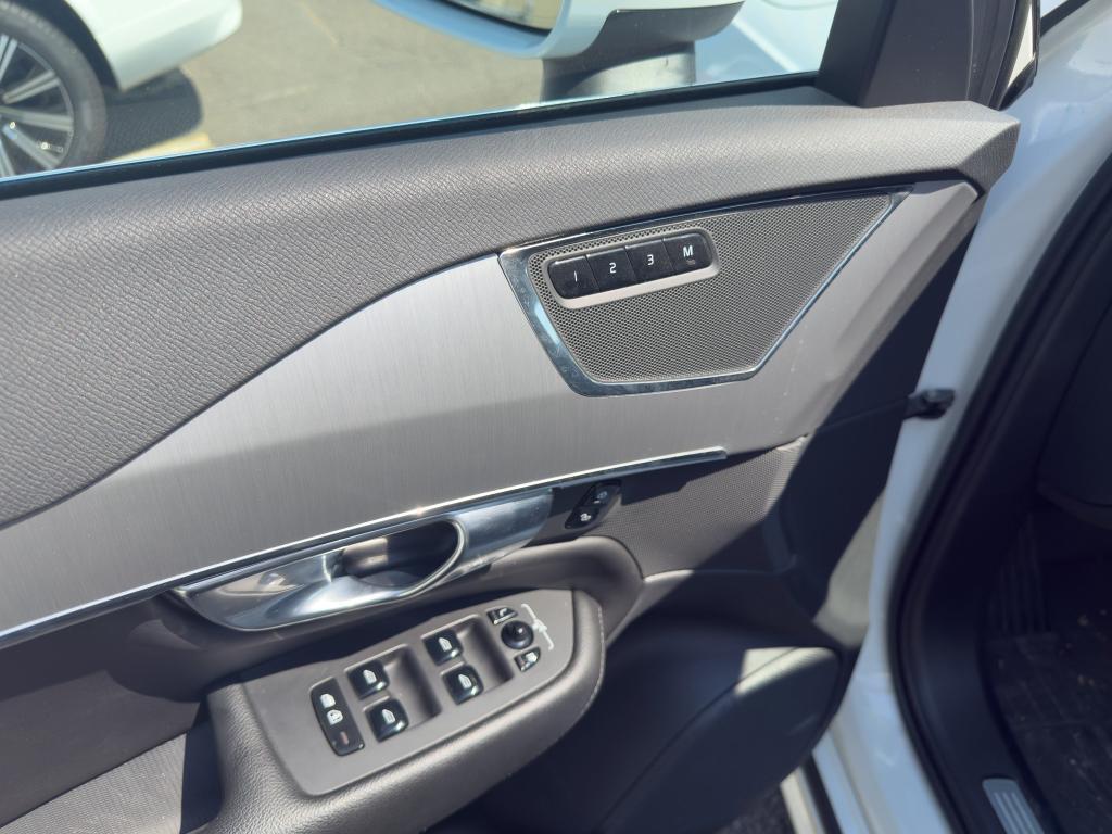 used 2023 Volvo XC90 car, priced at $35,855