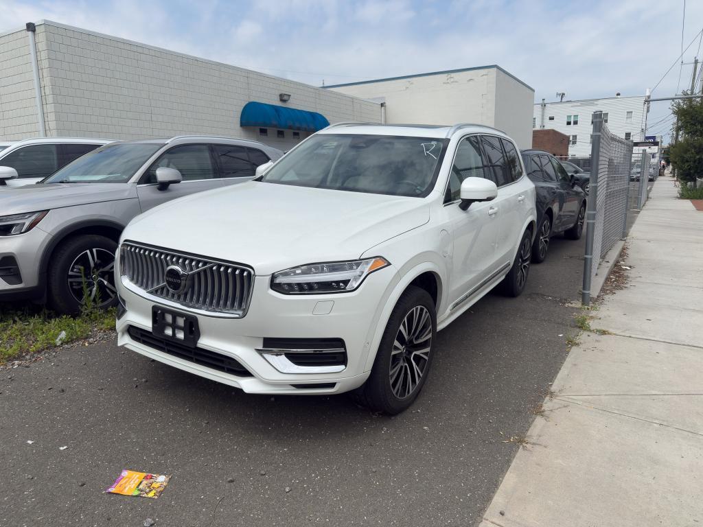 used 2023 Volvo XC90 Recharge Plug-In Hybrid car, priced at $45,027