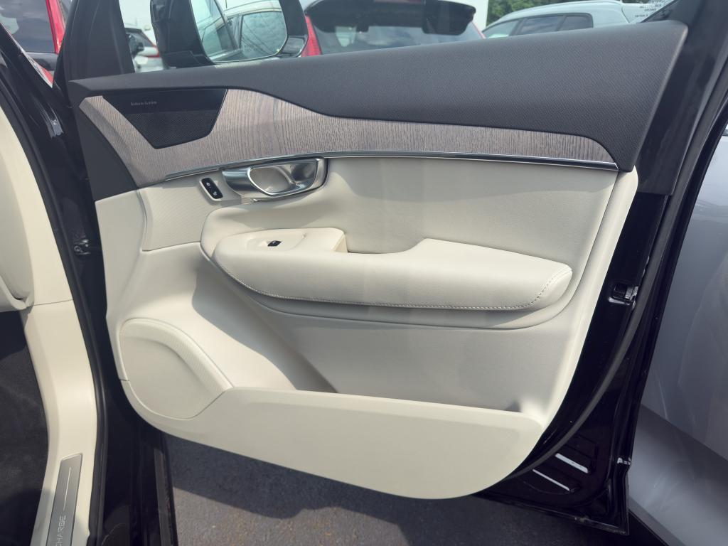 used 2023 Volvo XC90 Recharge Plug-In Hybrid car, priced at $44,416