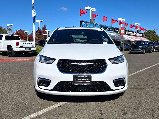 new 2026 Chrysler Pacifica car, priced at $45,495