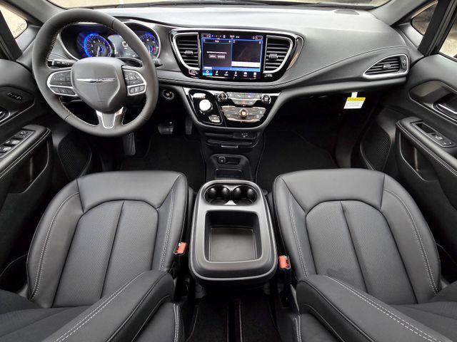 new 2026 Chrysler Pacifica car, priced at $40,495