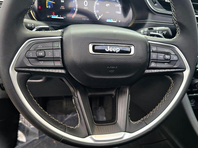 used 2025 Jeep Grand Cherokee car, priced at $32,741