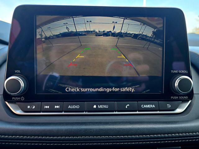 used 2024 Nissan Rogue car, priced at $17,985