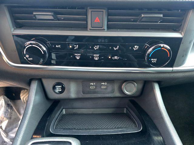 used 2024 Nissan Rogue car, priced at $17,985