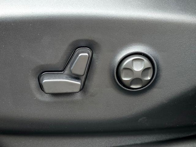 new 2026 Chrysler Pacifica car, priced at $43,915