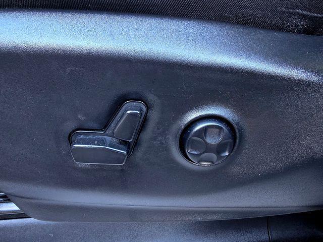 used 2024 Chrysler Pacifica Hybrid car