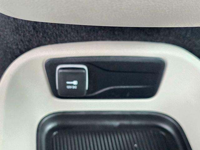 used 2024 Chrysler Pacifica car, priced at $26,650