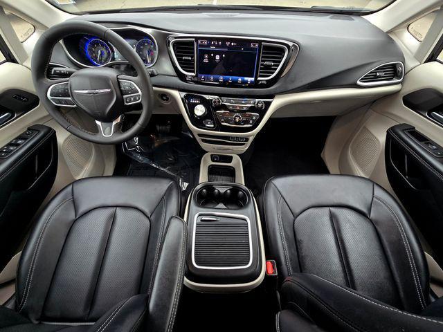 used 2024 Chrysler Pacifica car, priced at $26,650