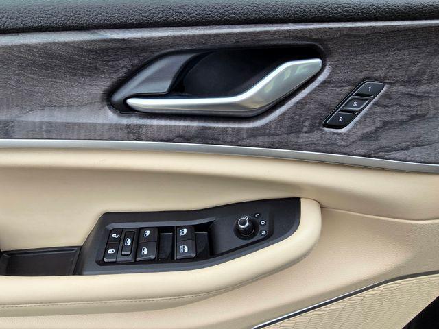 used 2022 Jeep Grand Cherokee car, priced at $31,499