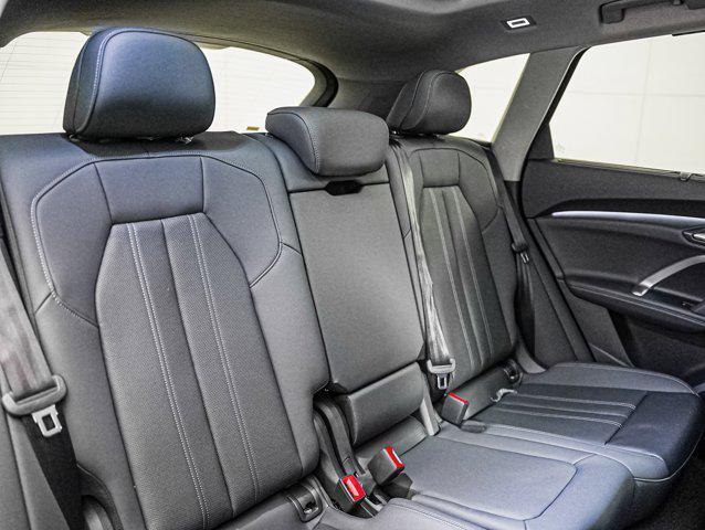 new 2025 Audi Q5 car, priced at $60,025