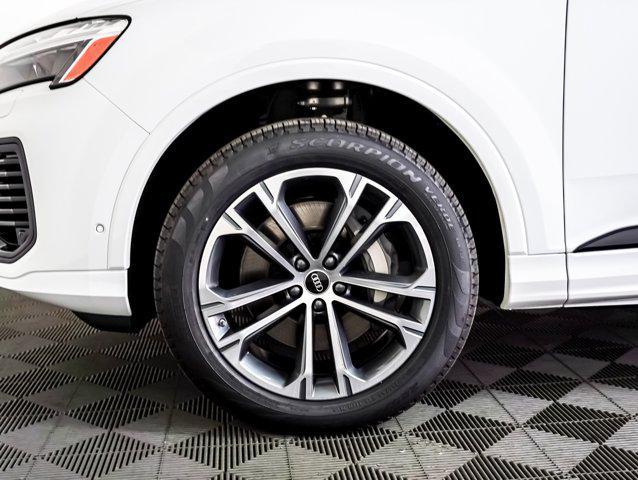 new 2026 Audi Q7 car, priced at $71,740
