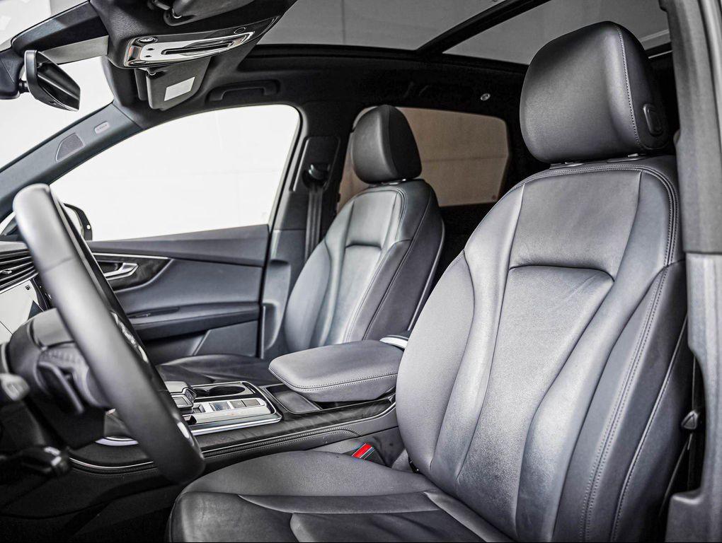 used 2023 Audi Q7 car, priced at $36,076