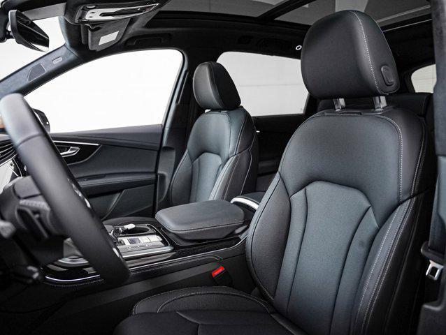 new 2025 Audi Q7 car, priced at $83,715