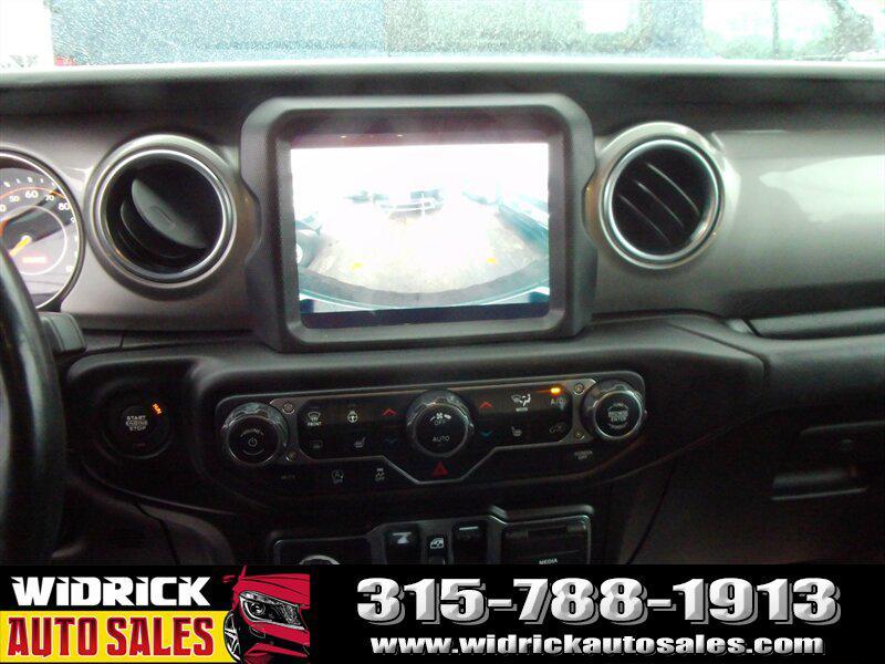 2020 Bright White Clear Coat Jeep Wrangler Unlimited