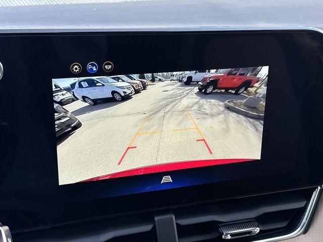 used 2026 Chevrolet Equinox car, priced at $32,999