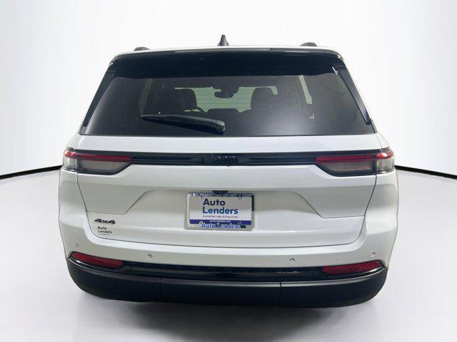 used 2023 Jeep Grand Cherokee car, priced at $32,385