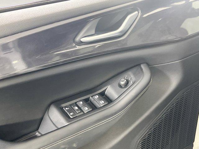 used 2023 Jeep Grand Cherokee car, priced at $34,036