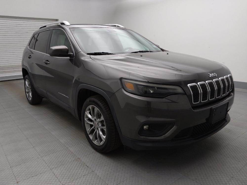 used 2019 Jeep Cherokee car, priced at $16,695
