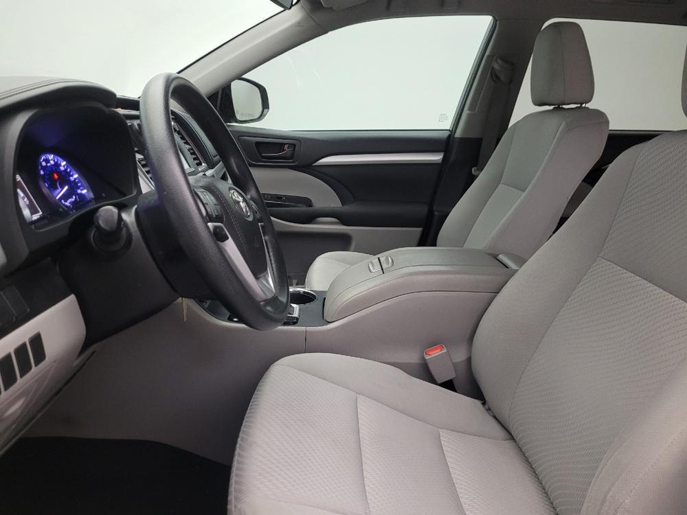 used 2019 Toyota Highlander car, priced at $23,395