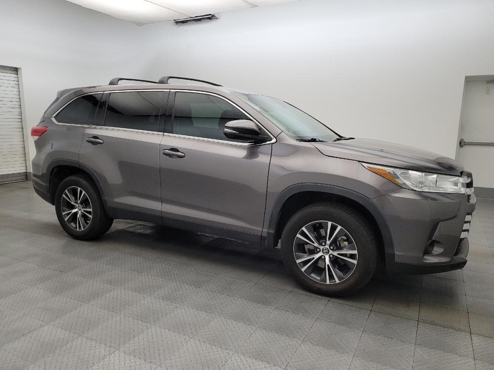 used 2019 Toyota Highlander car, priced at $23,395