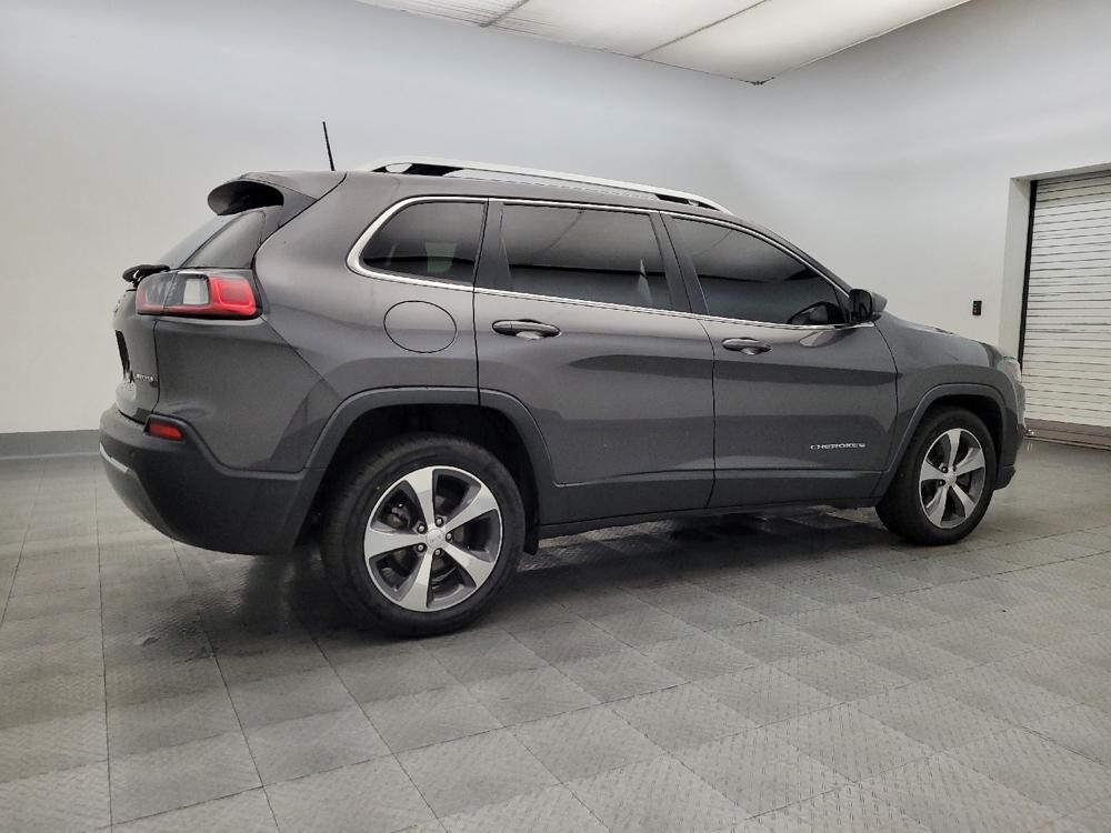 used 2020 Jeep Cherokee car, priced at $15,995