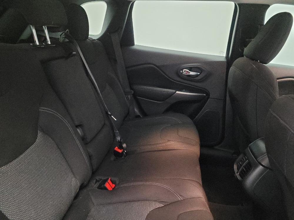 used 2020 Jeep Cherokee car, priced at $17,395