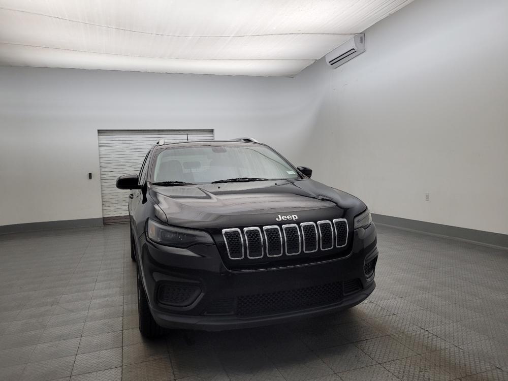 used 2020 Jeep Cherokee car, priced at $17,395