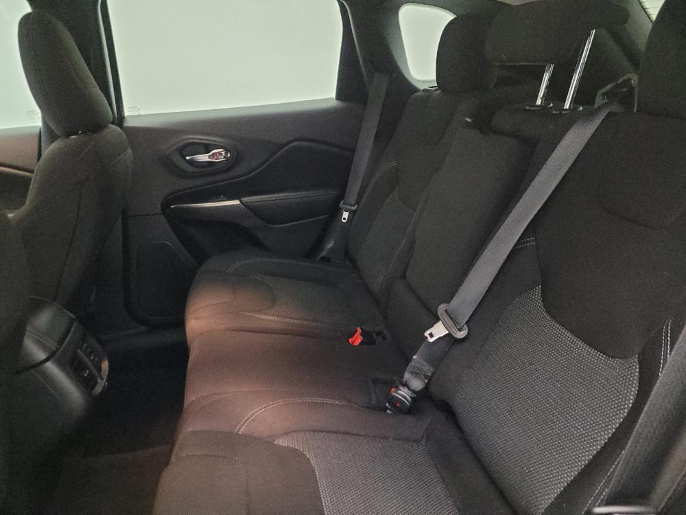 used 2020 Jeep Cherokee car, priced at $17,395