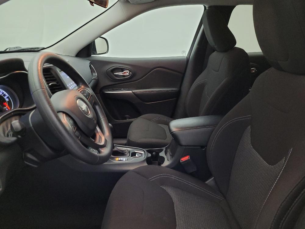 used 2019 Jeep Cherokee car, priced at $16,095