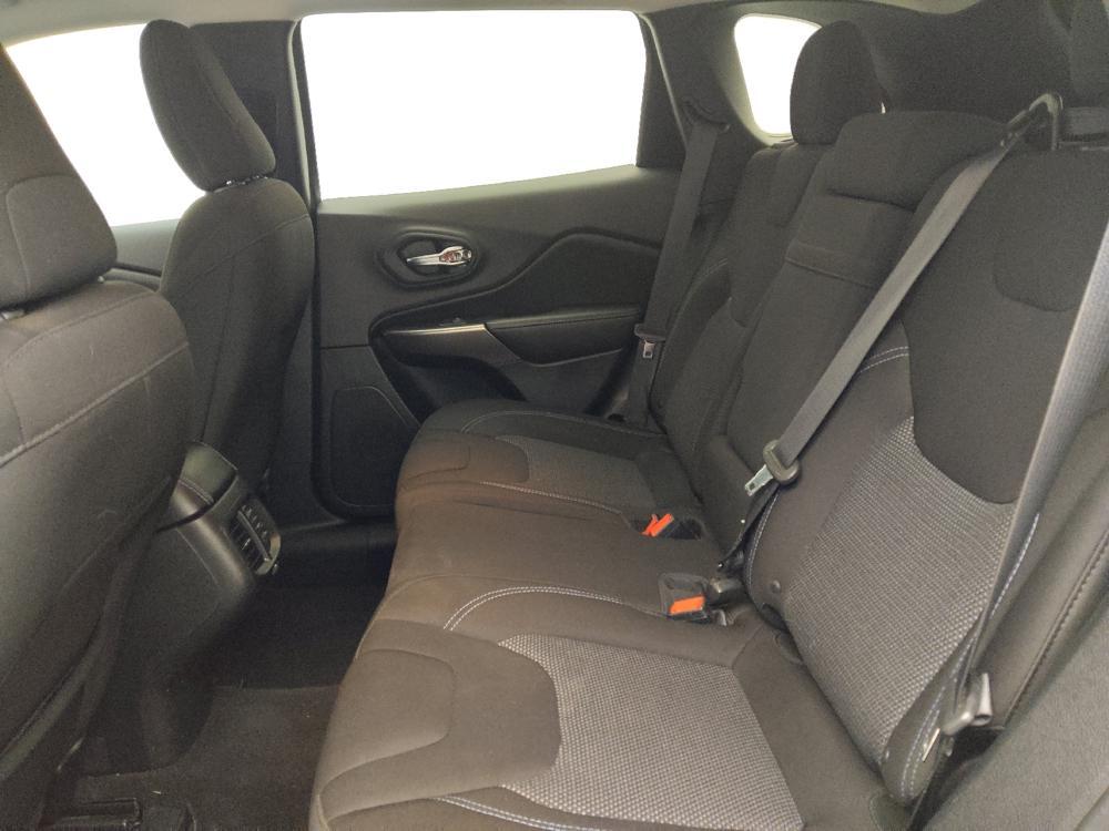 used 2019 Jeep Cherokee car, priced at $16,795