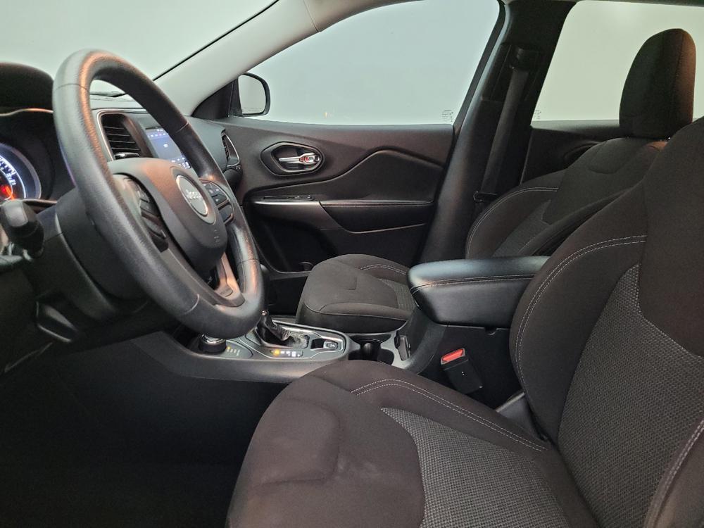 used 2019 Jeep Cherokee car, priced at $15,295