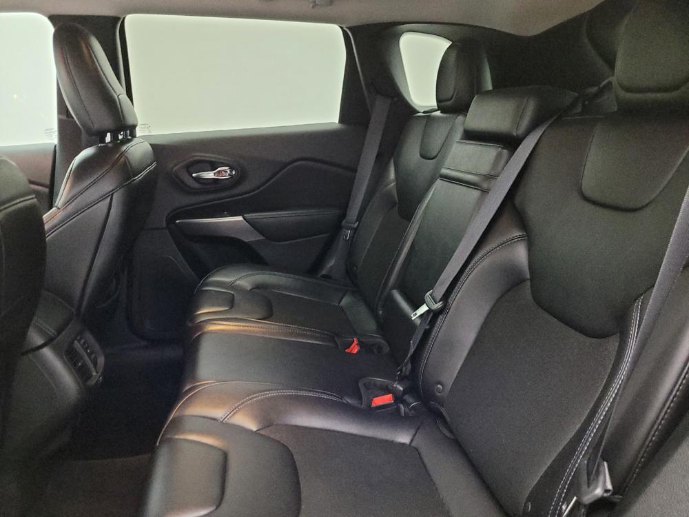 used 2019 Jeep Cherokee car, priced at $16,295