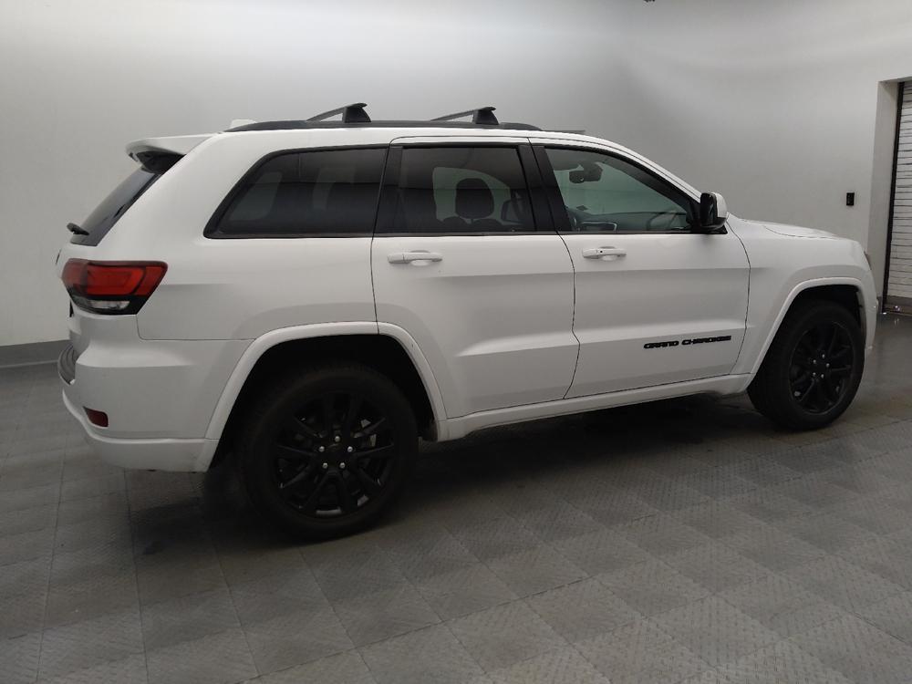 used 2017 Jeep Grand Cherokee car, priced at $19,395