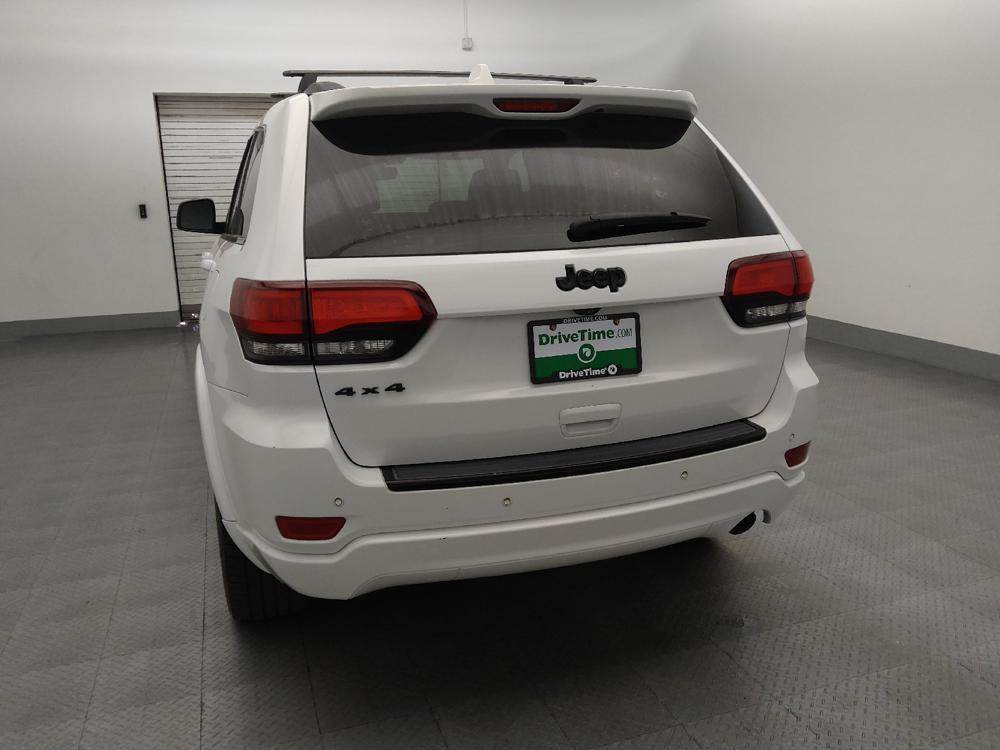 used 2017 Jeep Grand Cherokee car, priced at $19,395