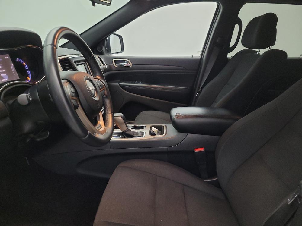 used 2016 Jeep Grand Cherokee car, priced at $15,195