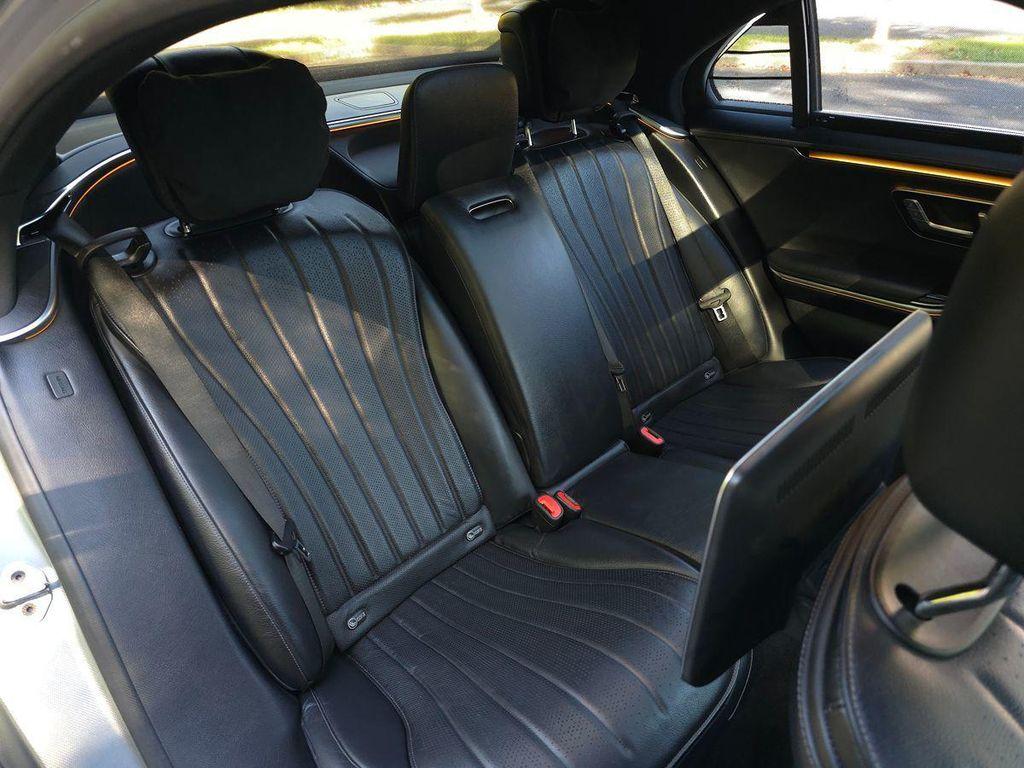 Mercedes-Benz S-Class view 23