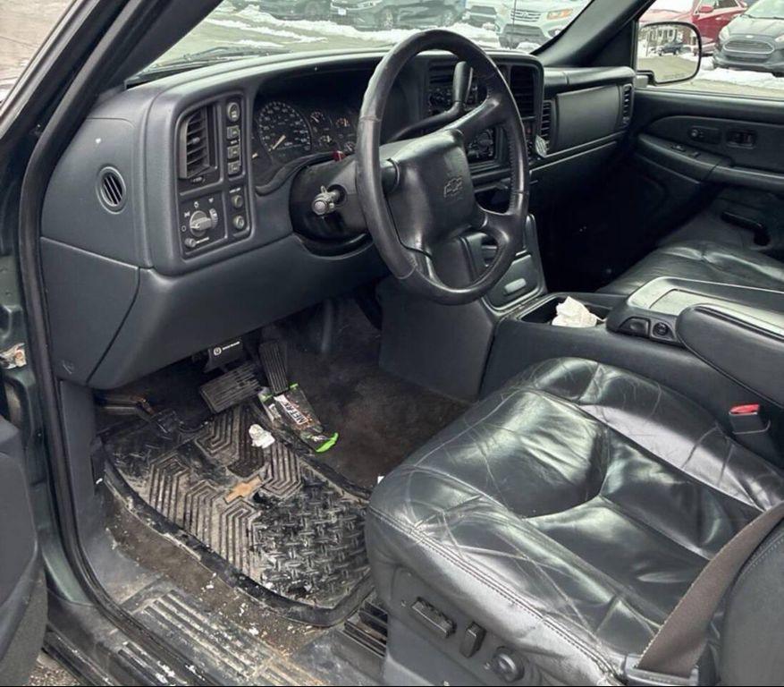 used 2002 Chevrolet Avalanche car, priced at $6,794