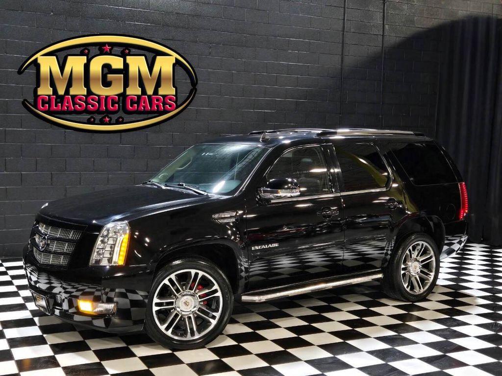 used 2013 Cadillac Escalade car, priced at $13,994